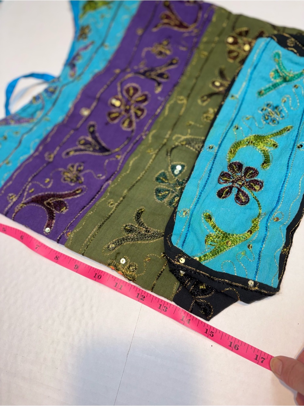 colorful embroidered and sequined hobo-style shoulder bag - Picture 10 of 10